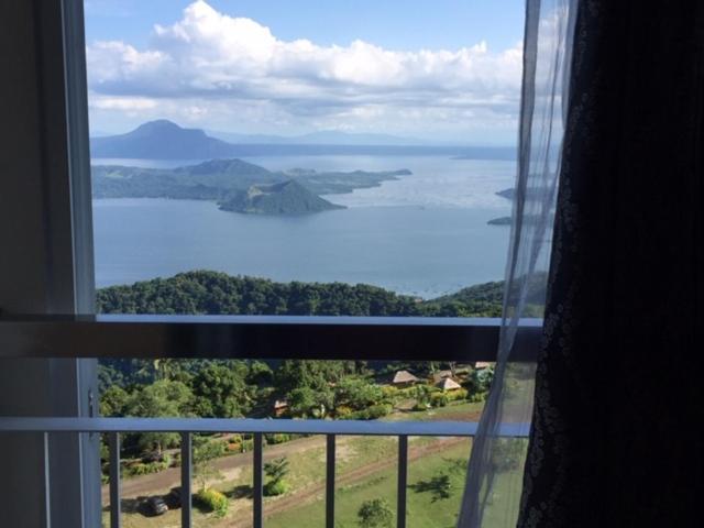 Wind Residences Tower 4 18Th Floor Tagaytay City Eksteriør billede